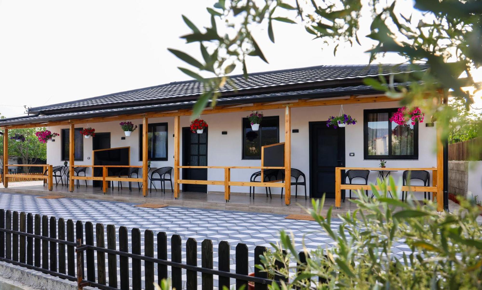 Olive Oasis Studio เบราท ภายนอก รูปภาพ