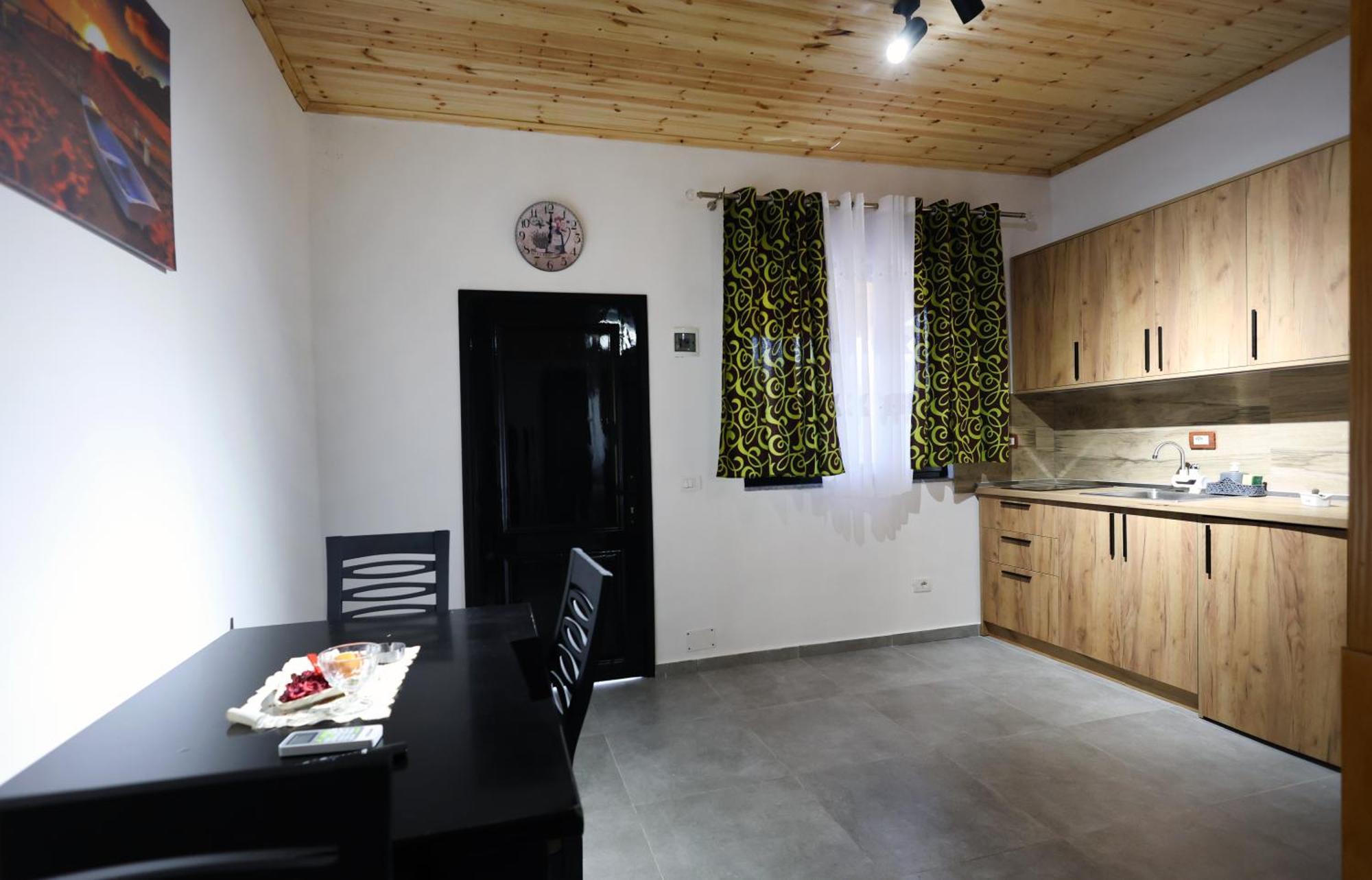 Olive Oasis Studio เบราท ภายนอก รูปภาพ